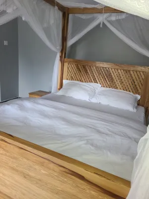 Meuly Family Lodge - Pensions