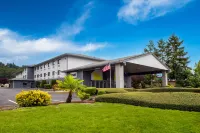 Spark by Hilton Kent Seattle