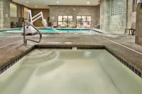 هوليداي إن إكسبرس هوتل آند سويتس بورت لاند انر وس داون تاونا باي آيتش جي