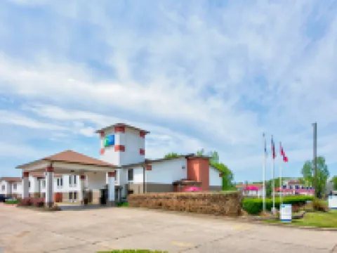 Holiday Inn Express HOPE by IHG Hotels in Hempstead County