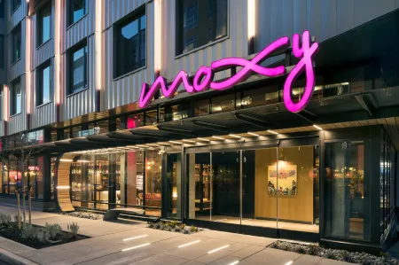 Moxy Seattle Downtown Отели рядом с достопримечательностью «William Traver Gallery»