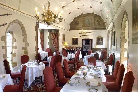 Amberley Castle- A Relais & Chateaux Hotel Отели в г. Данктон