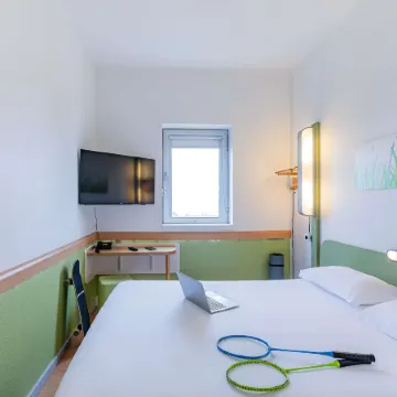 Hotel Ibis Budget Porto Gaia Отели рядом с достопримечательностью «Издательство Porto Editora»