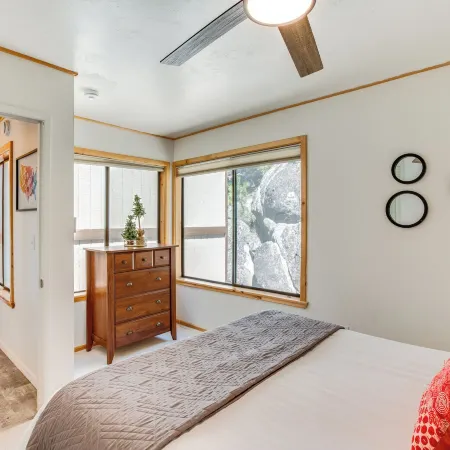 2 Mi to Heavenly Mtn Resort: Retreat w/ Sauna!