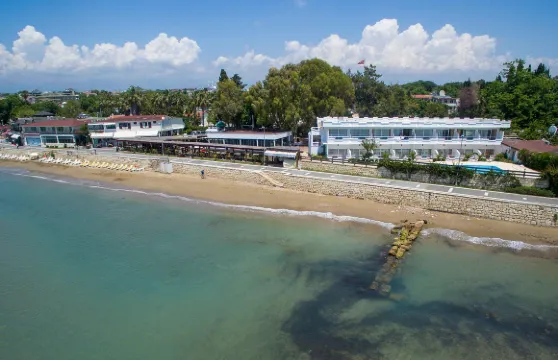 側面海灘俱樂部酒店