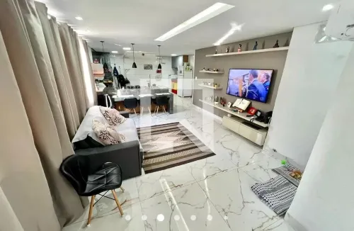 아콩셰고 데 루가르 - 에리&더글라스