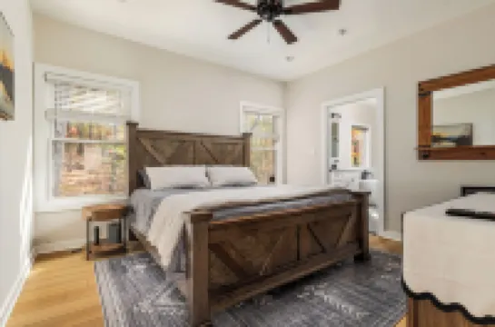 4Bd Brand New - Modern & Spacious, Pet Friendly, Hot Tub, Mt View Retreat