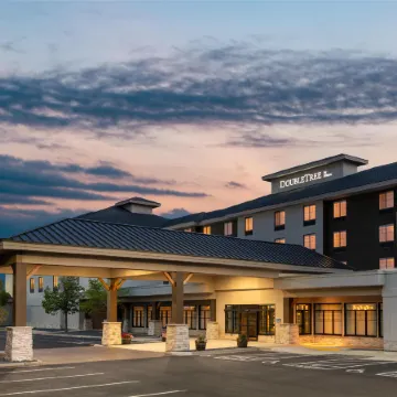 DoubleTree by Hilton Owatonna