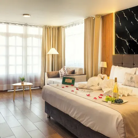 Andari Hoteles