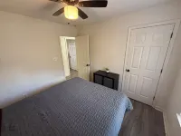 Spacious 5-bedroom house with WiFi, AC in charming Front Royal