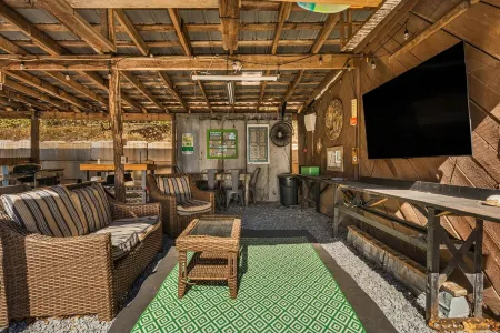 Farmhouse in private setting close to town