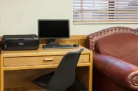 슈퍼 8 바이 윈덤 머스카틴