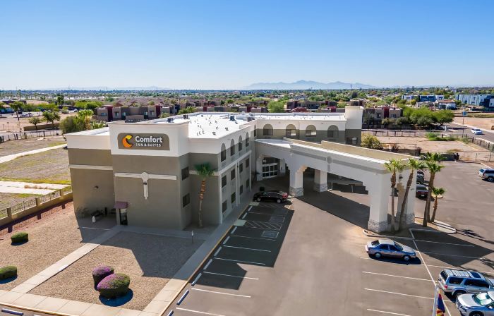 Comfort Inn & Suites Surprise Near Sun City West