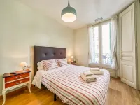 Belvilla by OYO Rambla Paris Apartment - Bungalows