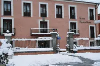 Hostal Restaurante Puerta del Alcázar Hotels in Avila