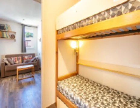 Cosy Mountain Retreat for 4 Guests