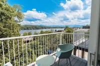 Laurel Lake Placid - Mountain view