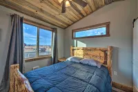 Romantic Gem w/ Mtn Views! Day Trip to Yellowstone - 3-Star
