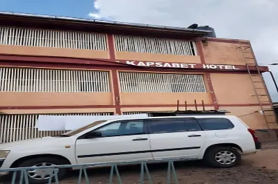 Kapsabet Comfy Hotel Отели в г. 