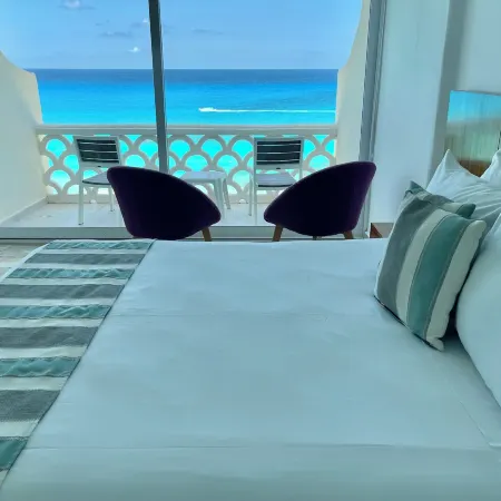 OvaCancun Apartments