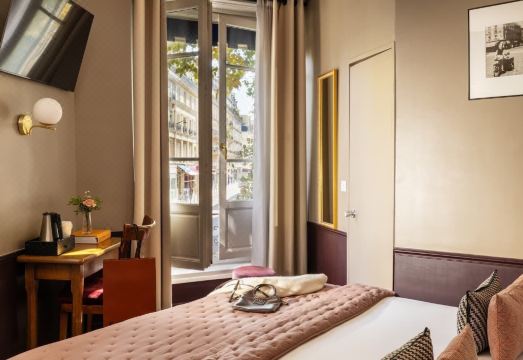 웰컴 호텔 파리 로비