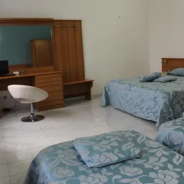 Hotel Santa Marta Các khách sạn gần Thị trấn Baia