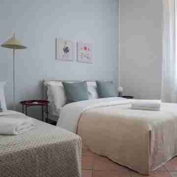 Apartment for 9 People - 4 Min Walk from Mestre Station (Venice) Rooms