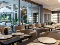 Hotel Avenida Hotels near Central A