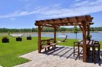 홀리데이 인 익스프레스 & 스위트 트리니티