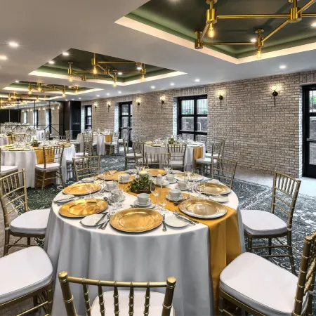 The Insignia Hotel, Sarnia, a Tribute Portfolio Hotel
