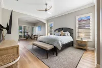 Newly Remodeled PGA West Golf Course Estate with Private Pool and Jacuzzi!