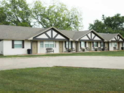 Willow Springs Marina Hotels in Bryan County