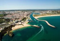 B24 - Via da Praia Pinheiros Apartment โรงแรมใน