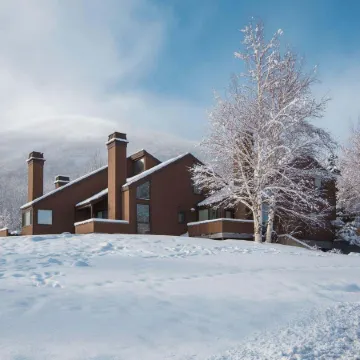 Three Kings Condominiums