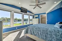 Home on Fox River Modern Decor Style!