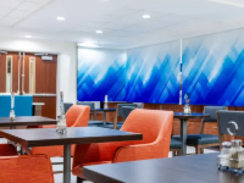 Holiday Inn Express & Suites MEMPHIS/GERMANTOWN by IHG Hotels in Germantown