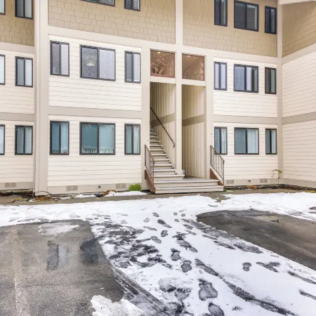 Waterfront Sandpoint Condo Lake Access!