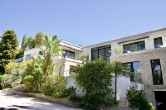 Hôtel Particulier Cassis - Hpc Suites Cassis Centre - Parking Securisé & Piscine Chauffée