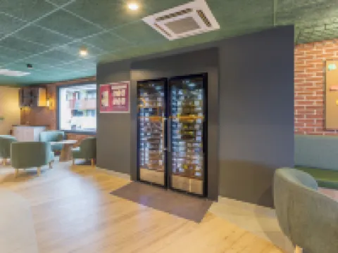 Campanile NATURE - Lyon Est Bron Eurexpo Hoteles en Bron