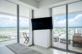 w Elegant 1BR in Crespo