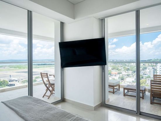 w Elegant 1BR in Crespo