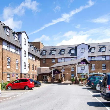 Premier Inn London Gatwick Airport (A23 Airport Way) Hotel