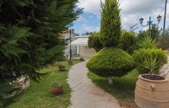 Garbis Villas & Apartments