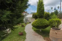 Garbis Villas & Apartments - Kitchens