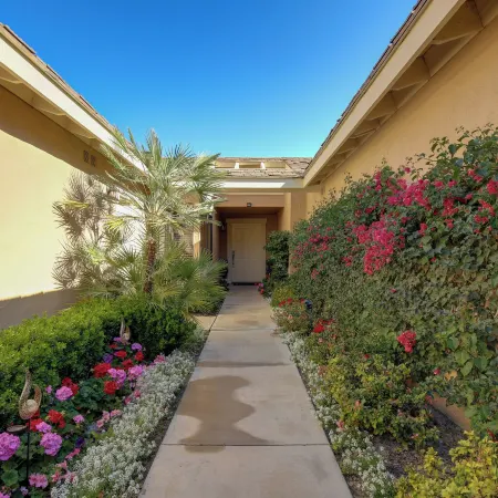 Golf Resort Getaway w/ Pool Access in Palm Desert
