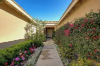 Golf Resort Getaway w/ Pool Access in Palm Desert