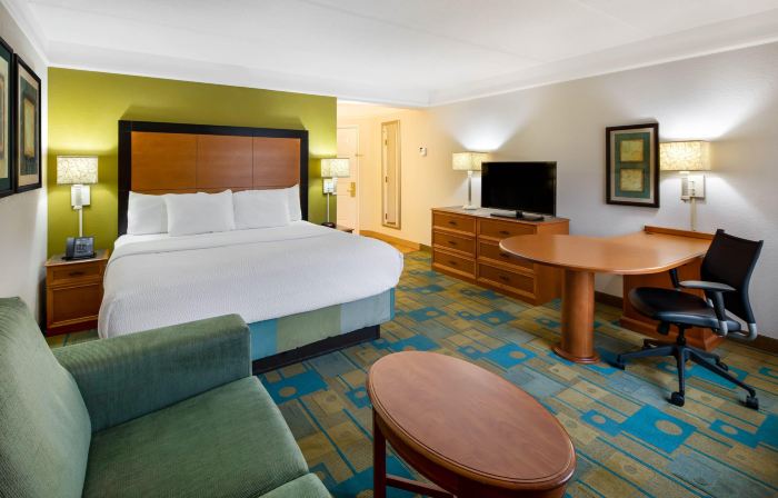 La Quinta Inn & Suites by Wyndham Greenville Haywood