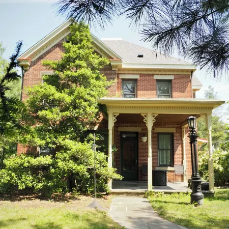 Deer Creek Winery and Watson Estate Bed & Breakfast