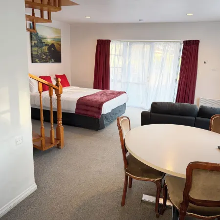 Settlers Motor Lodge