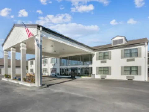 At Home Inn - Pensacola Hotels in Brent